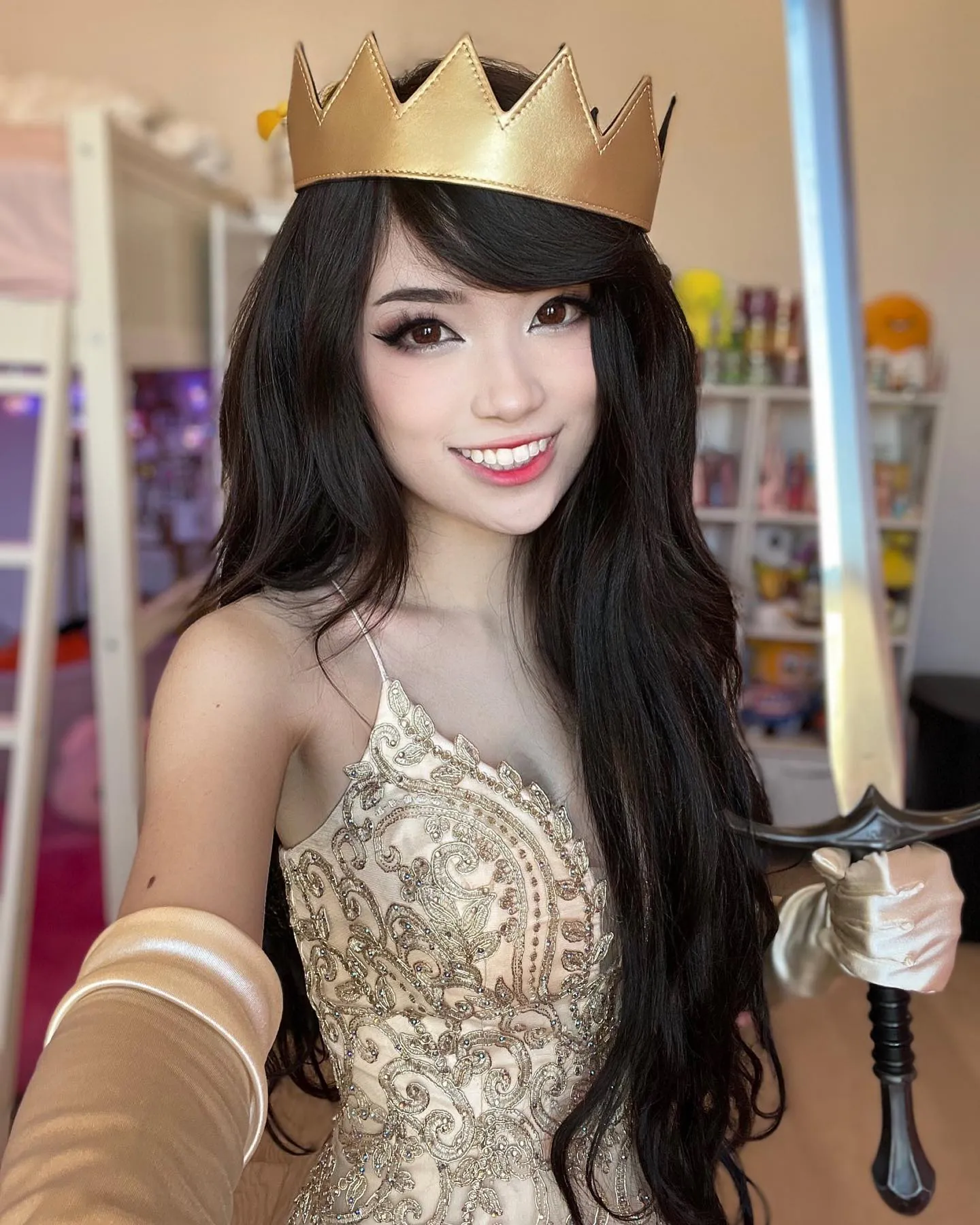 Emiru - emiru-sexy-24.webp